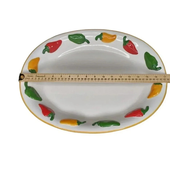 Clay Art Oval "El Paso" Serving Platter With Raised Peppers - Picture 3 of 5
